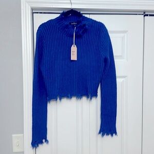 Love Tree cropped sweater size large